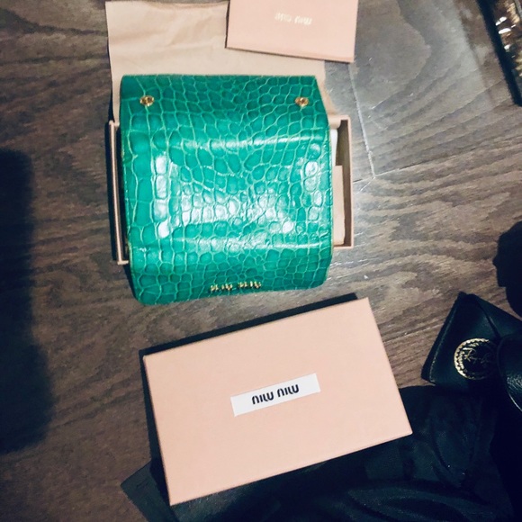 Miu Miu - Key Chain & Card Case Green Leather - Picture 2 of 4